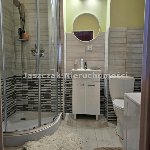 -łazienka z wc- -łazienka z wc-