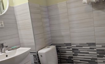 -łazienka z wc-